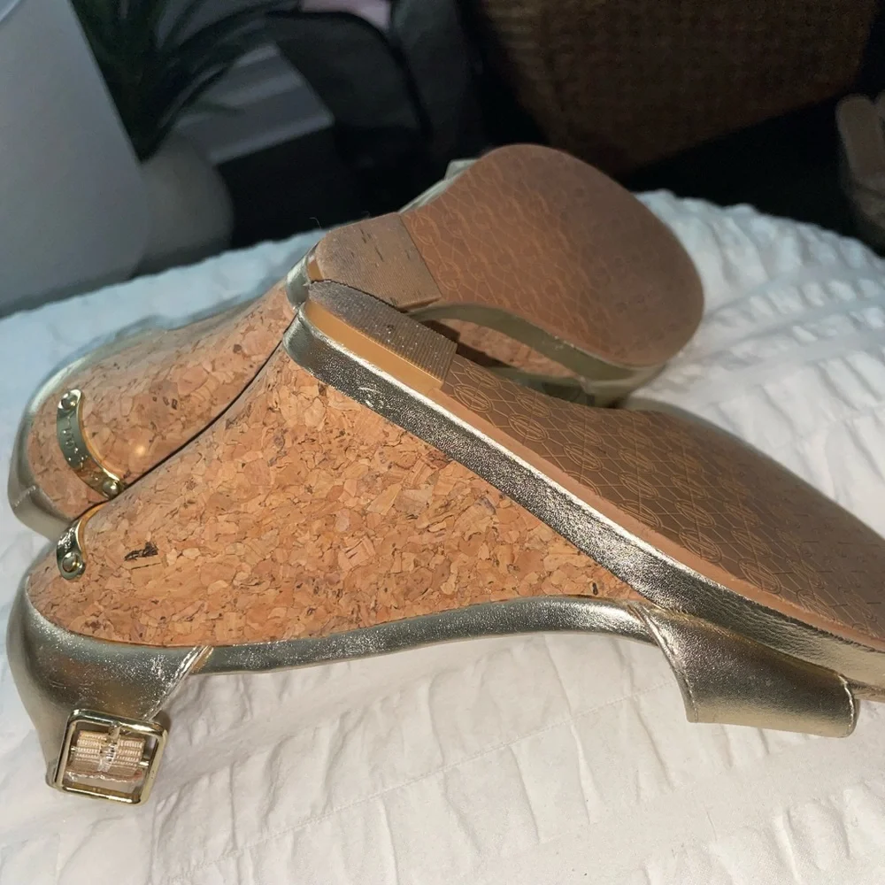 Lilly Pulitzer Gold Leather Wedges
